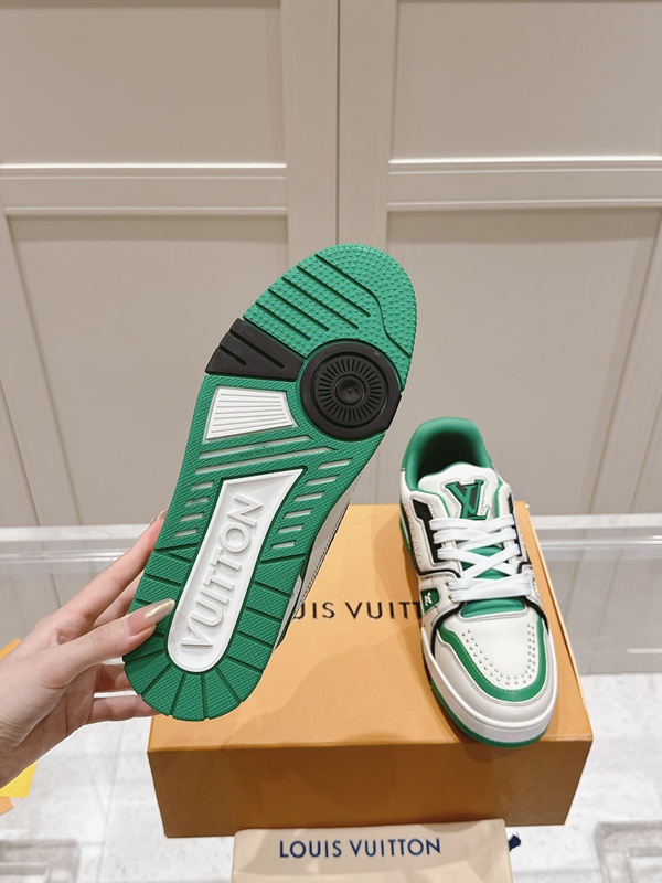 ルイヴィトン靴全体デザイン